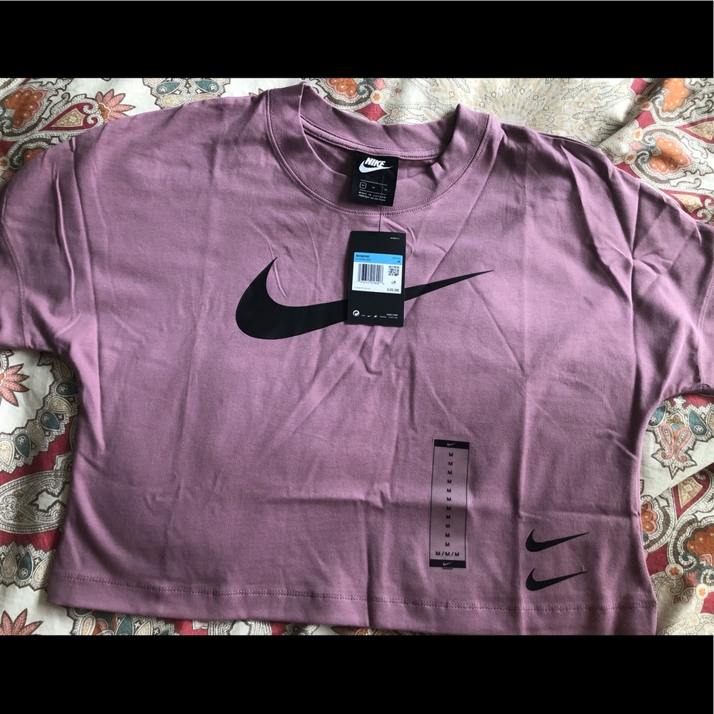 Nike Women’s Swish Crop Top